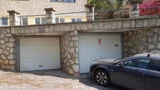 Central Park Apartments - 9