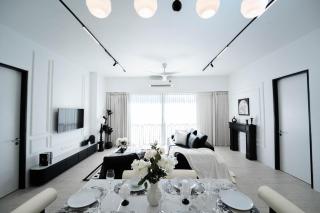 Batu Ferringhi By The Sea Luxurious 2BR Suite 6 Pax - 0