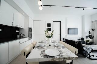 Batu Ferringhi By The Sea Luxurious 2BR Suite 6 Pax - 2