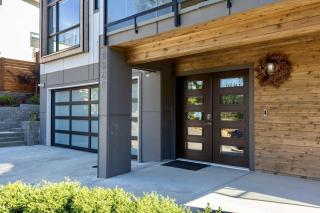 Modern Fortress w 4 Decks AC in all rooms Gym - 4