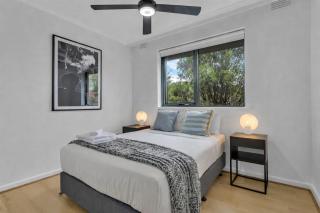 Barkly St Kilda Modern Escape by Ready Set Stay - 8
