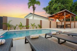 Aruba Escape Spacious 5BR Villa for 12 by Bocobay - 1