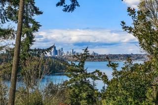 Family Retreat w Lake & Mt & City View Gym MI - 9