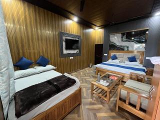 Magic Restaurant Hotel - 2