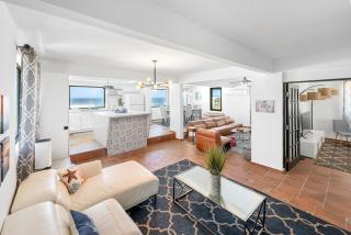 7 BR Kikita Dreams Manor - Oceanfront Beach House - 2