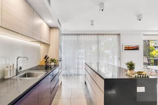 Spacious 3Beds Beachside Aptm close to Mooloolaba - 6