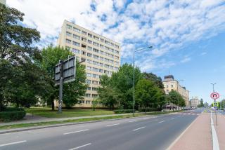 Spacious & Bright Apartment on Mokotow by Noclegi Renters - 4