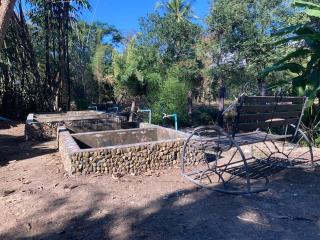 Hotspring Hexagon House - 2