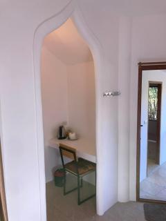 Hotspring Hexagon House - 1