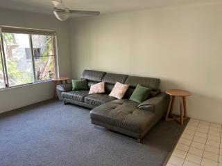 Lovely 2 Bedroom Apartment in Ascot - 6