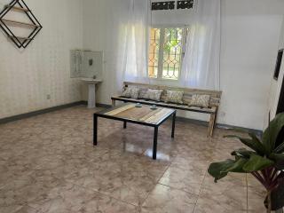 Muvule Entebbe Guesthouse - 3