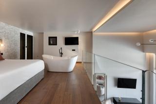 Castello Boutique Suites by the sea - Adults Only - 3