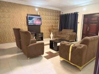 Esmeralda Closet - 0