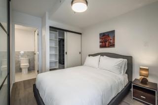 Luxe 1BR Apt with Pool GYM and On-Site Theater - 0