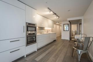 Luxe 1BR Apt with Pool GYM and On-Site Theater - 2