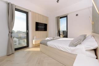 Luma Central Viewpoint with Private Underground Parking - 6