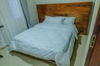 Sunset & serenity Apartments with DSTV & wifi - 2