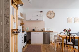 Twarda Downtown Apartment by BookingHost - 3