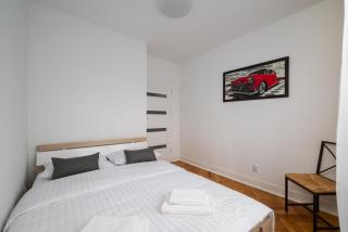 Twarda Downtown Apartment by BookingHost - 2