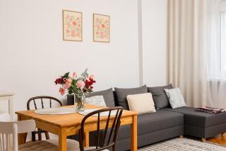 Twarda Downtown Apartment by BookingHost - 1