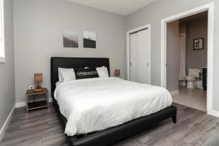 Edmonton 1 Bedroom Apartment - 0