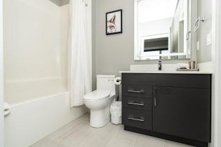 Edmonton 1 Bedroom Apartment - 5