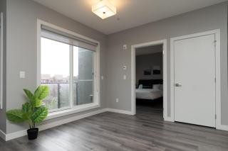 Edmonton 1 Bedroom Apartment - 1