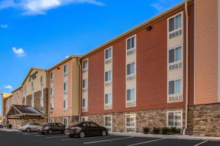 WoodSpring Suites Novi Farmington - 9
