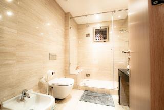 M REVASION Appt 3 chambres , front de lac , piscine chauffée privée - 4