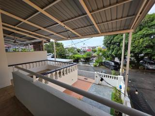 Jonker Home 2 Walking Distant to Banda Hilir - 3