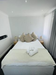 Coastal Retreat with Ocean Views & Beach Walks - 4