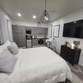 Cozy studio with a wood burning sauna - 2