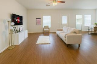 FuN FABulous KINGbed by ChoctawCasino LakeTexoma - 0