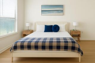 A plus Location WorkerFriendly KINGbed Pool Gym Modern - 5