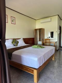 Dondet Suns down 1 Guesthouses riversides view - 9