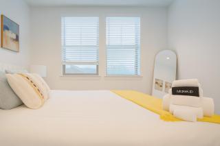 WorkerFriendly A plusLocation WasherDryer WiFi Pool - 4