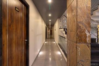 Hotel Girishankara - 5