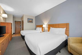 Quality Inn Dubuque on Hwy 20 - 3