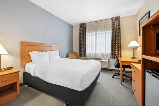 Quality Inn Dubuque on Hwy 20 - 6