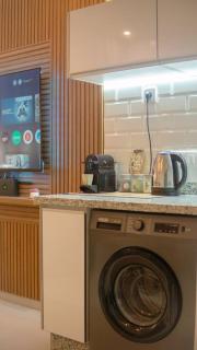 Hidden Cactus At Imi Waves - Walkable to Surf Beaches with Remote Work & Equipped Kitchen - 7