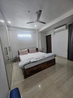 HomeAway Haven, Pick Right Stay Guest House - 3