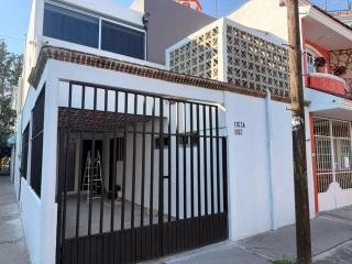 Casa planta Alta 2 cuartos 1 baño y Casa planta Baja 2 cuartos 1 baño - 0