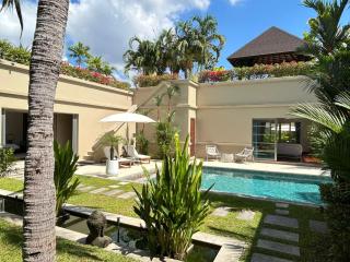 Luxury Pool Villa Bangtao Phuket close to beach - 1