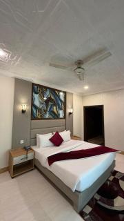 Hotel Posh Pavilion 2 Club Road Islamabad - 1