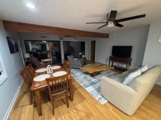 Lakefront Home Serene Views & Deck Near Mammoth Cave - 3