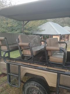 Chalet along Zambezi River with Swimming Pool & WiFi & Safari & Boat Cruise - 1