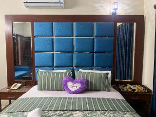 The Grand Palace In Clifton - 9