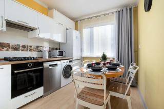 Kolorowy Apartament Reymonta w Wiśle Idealny do Pracy Zdalnej by Noclegi Renters - 2