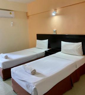 Centerpoint Hotel - 4