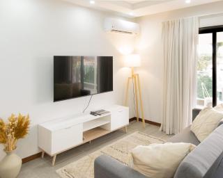 Cozy 2-Bedroom Apt 4min Walk to Beach - RC15 - 0